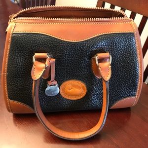 DOONEY & BOURKE LEATHER PURSE